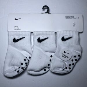 Nike Baby Gripper Socks Size 6-12 Months White 3-pack